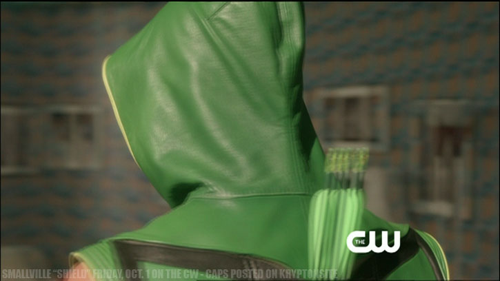 Smallville Season 10 Shield Keri Lynn Pratt Justin Hartley